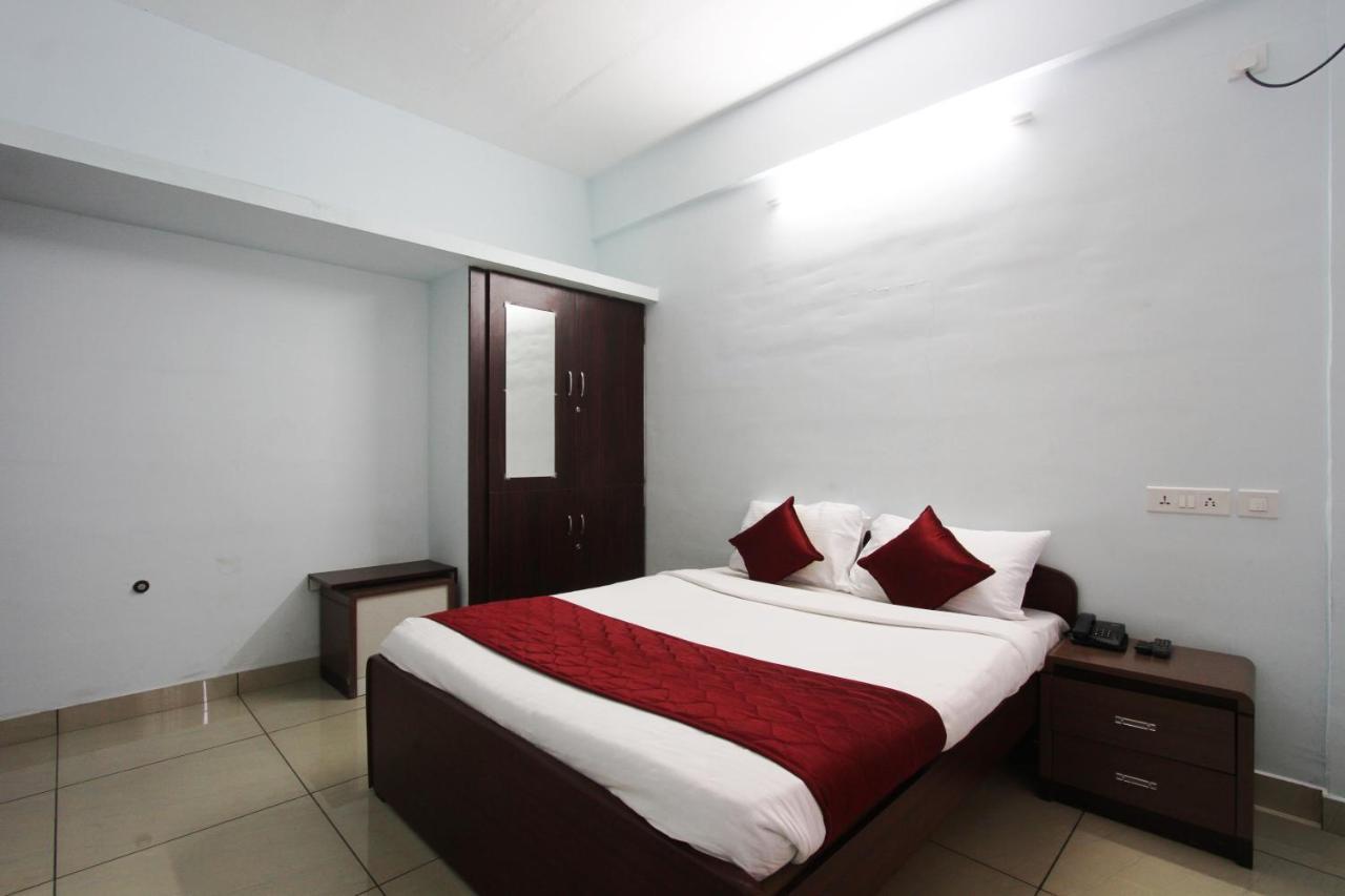 Lakshana Service Apartment - Big Temple 坦贾武尔 外观 照片
