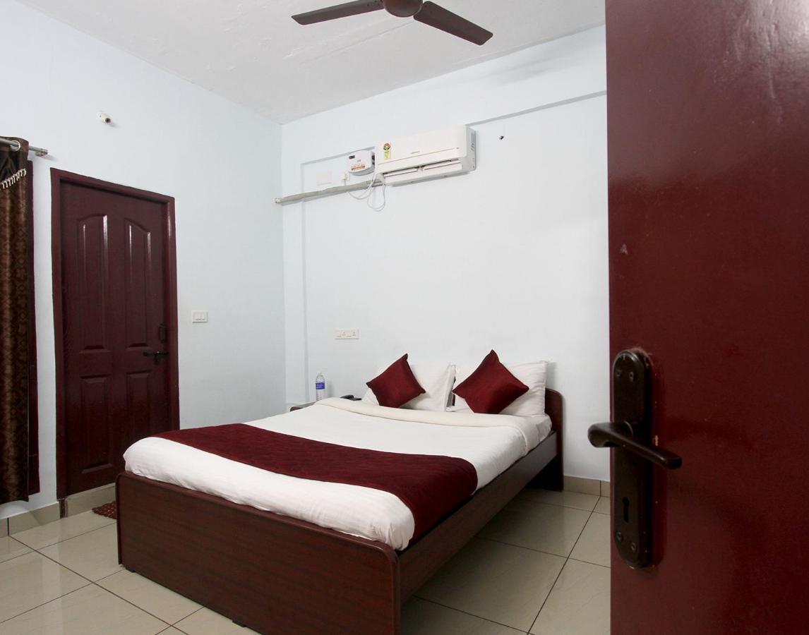 Lakshana Service Apartment - Big Temple 坦贾武尔 外观 照片