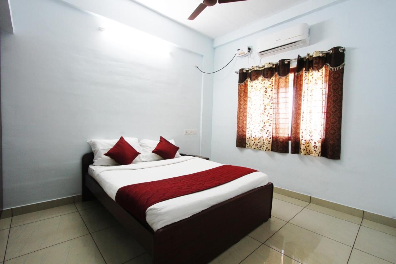 Lakshana Service Apartment - Big Temple 坦贾武尔 外观 照片