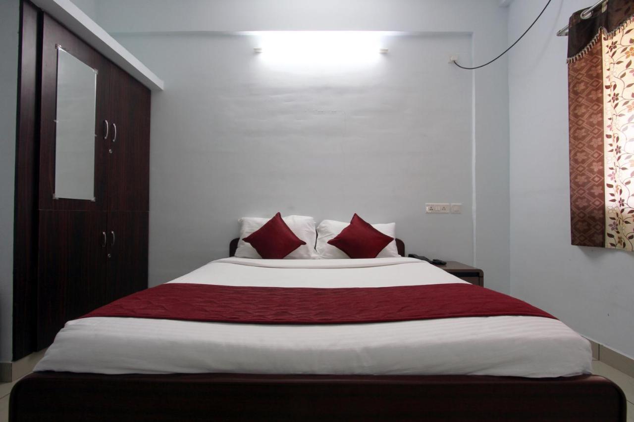 Lakshana Service Apartment - Big Temple 坦贾武尔 外观 照片