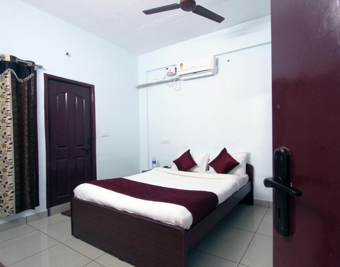 Lakshana Service Apartment - Big Temple 坦贾武尔 外观 照片