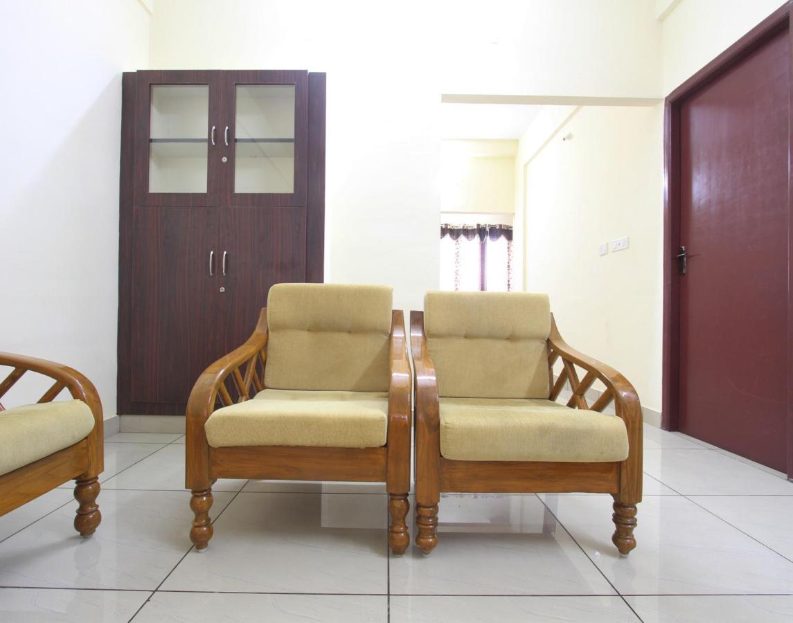 Lakshana Service Apartment - Big Temple 坦贾武尔 外观 照片
