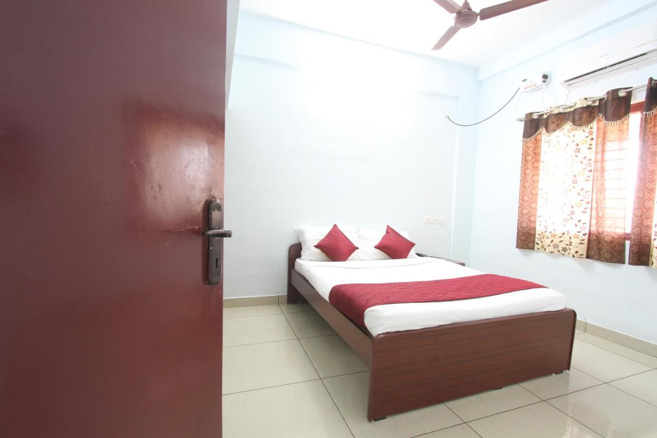 Lakshana Service Apartment - Big Temple 坦贾武尔 外观 照片